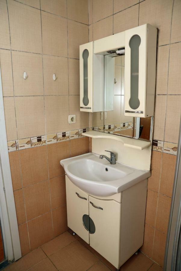 Vatan Yurt Hostel Istanbul Eksteriør bilde